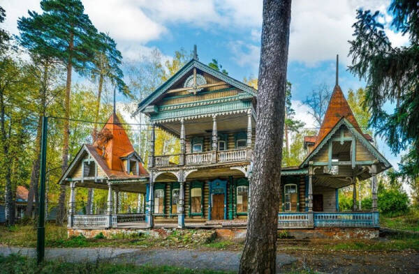 13 самых красивых теремов России