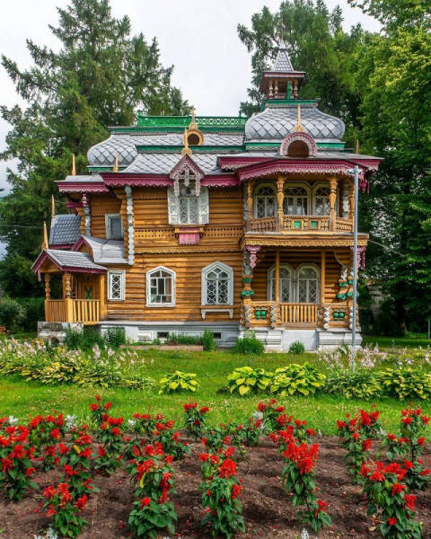 13 самых красивых теремов России