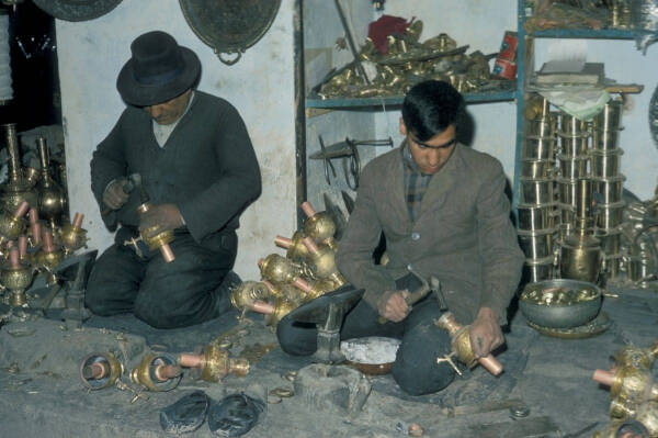 Тонкий Восток и модный Запад: фототур американца по Ирану в 1967 году