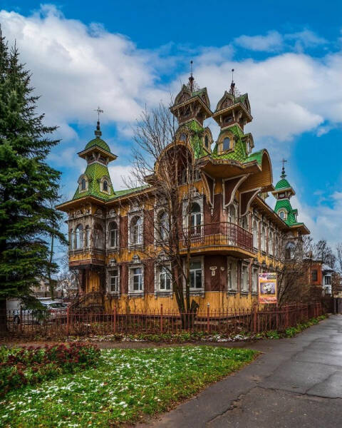 13 самых красивых теремов России