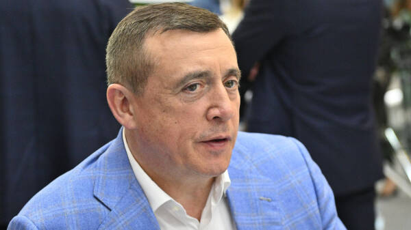 Губернатор: рост числа туристов на Курилах сдерживает недостаток гостиниц